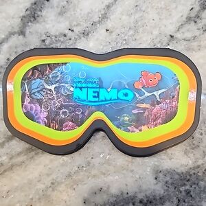 Disney Pixar Finding Nemo x Makeup Revolution P.Sherman Makeup Palette N…